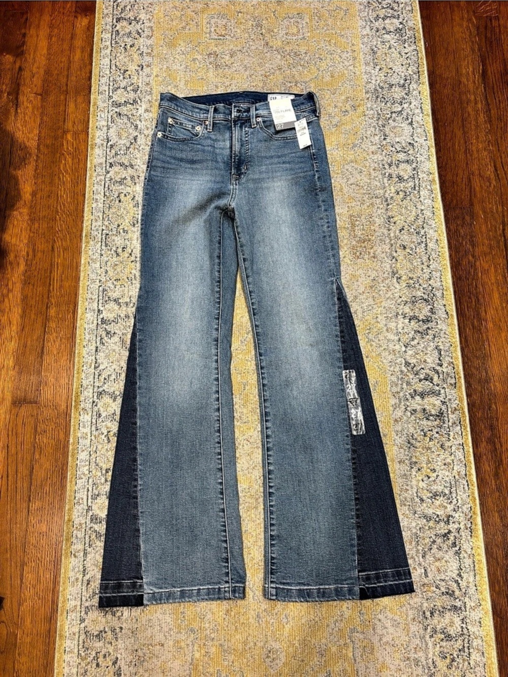 Gap 1970s Flare Women's Blue Jeans Waist 27 NWT